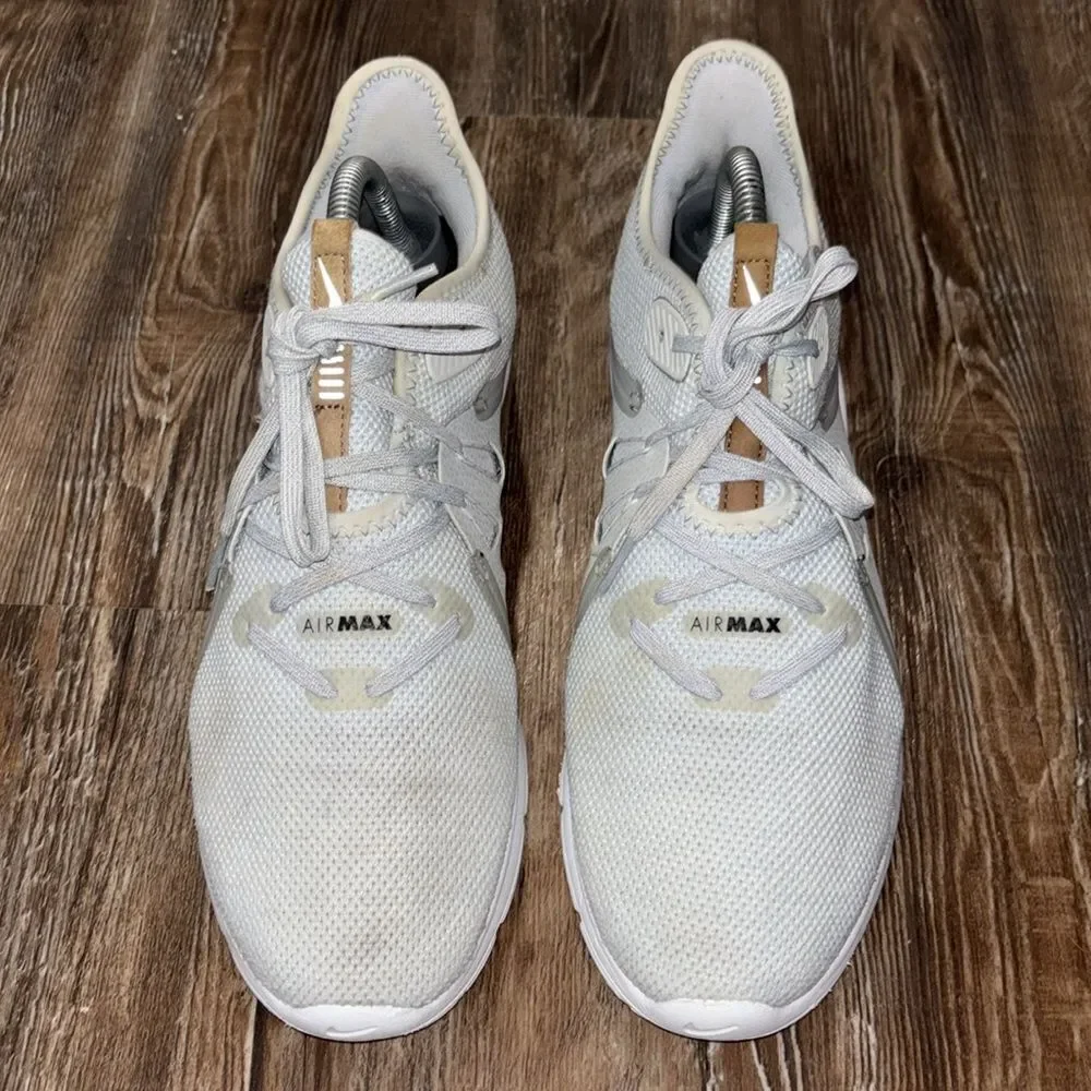 Nike Air Max gray & white lite weight breathable mesh size 9.5. - Picture 4 of 11